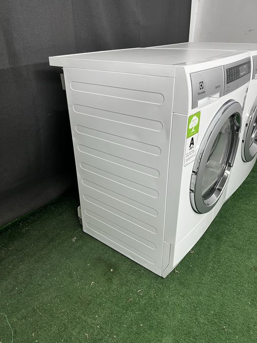 Комплект Пральна та Сушильна машина Electrolux Україномовне меню