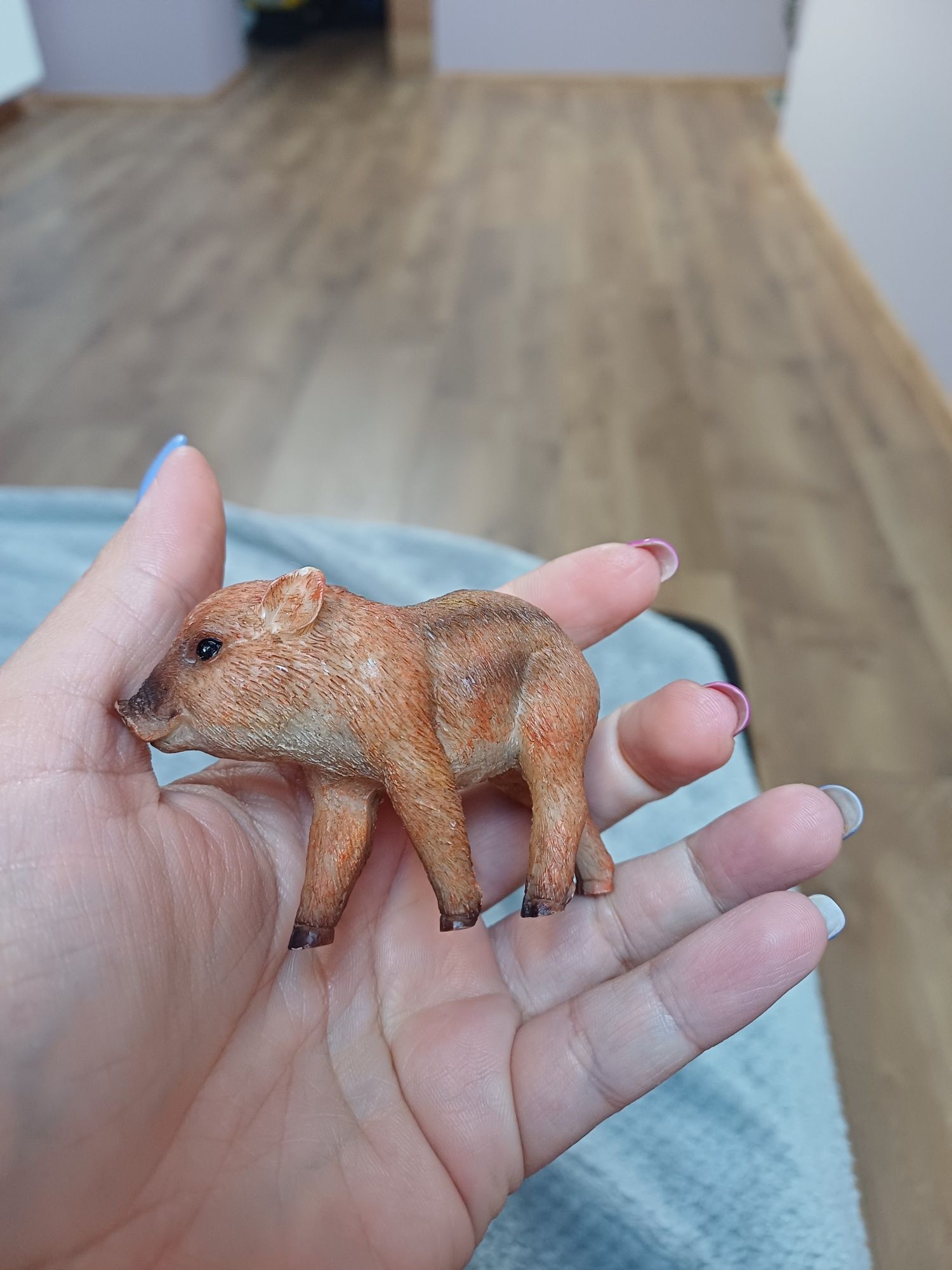 Realistyczna figurka Dzik