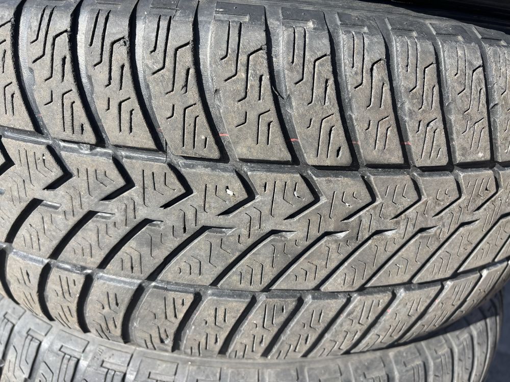 Зимова гума 215/55/R16