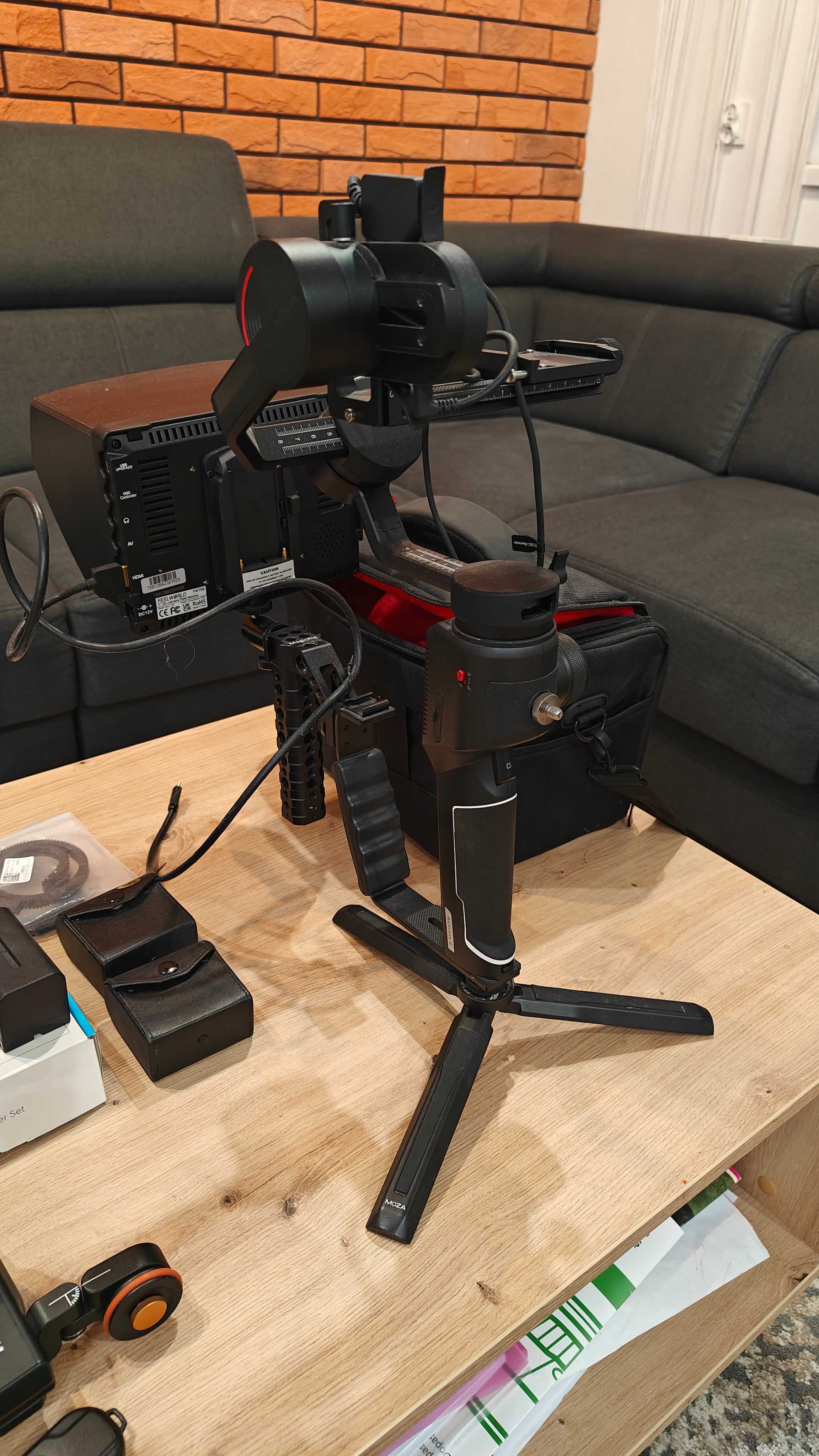 Panasonic Lumix G80, Moza AirCross 2, LCD, Moza Follow Focus