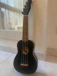 UKULELE tenor FENDER preto