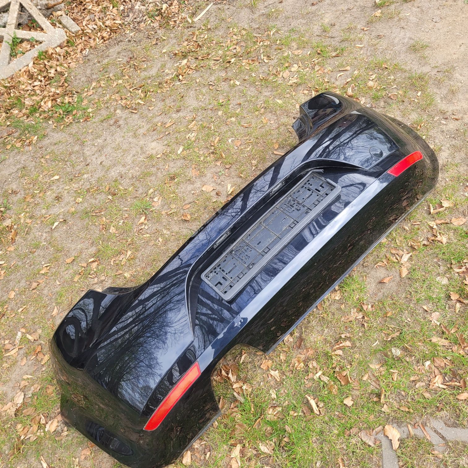 Zderzak tył seat Leon II 2007r LC9Z