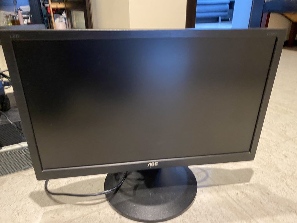 Komputer Dell Optiplex z monitorem