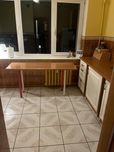 Sprzedam stół z odkręcanymi nogami na śruby