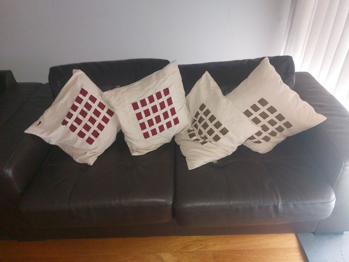Conjunto de sofá cama usado