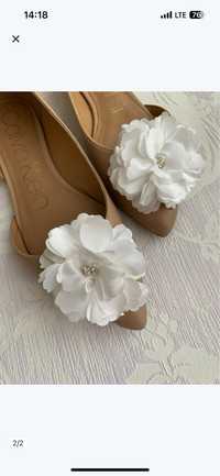Klipsy do butów przypinki kwiaty ślubne