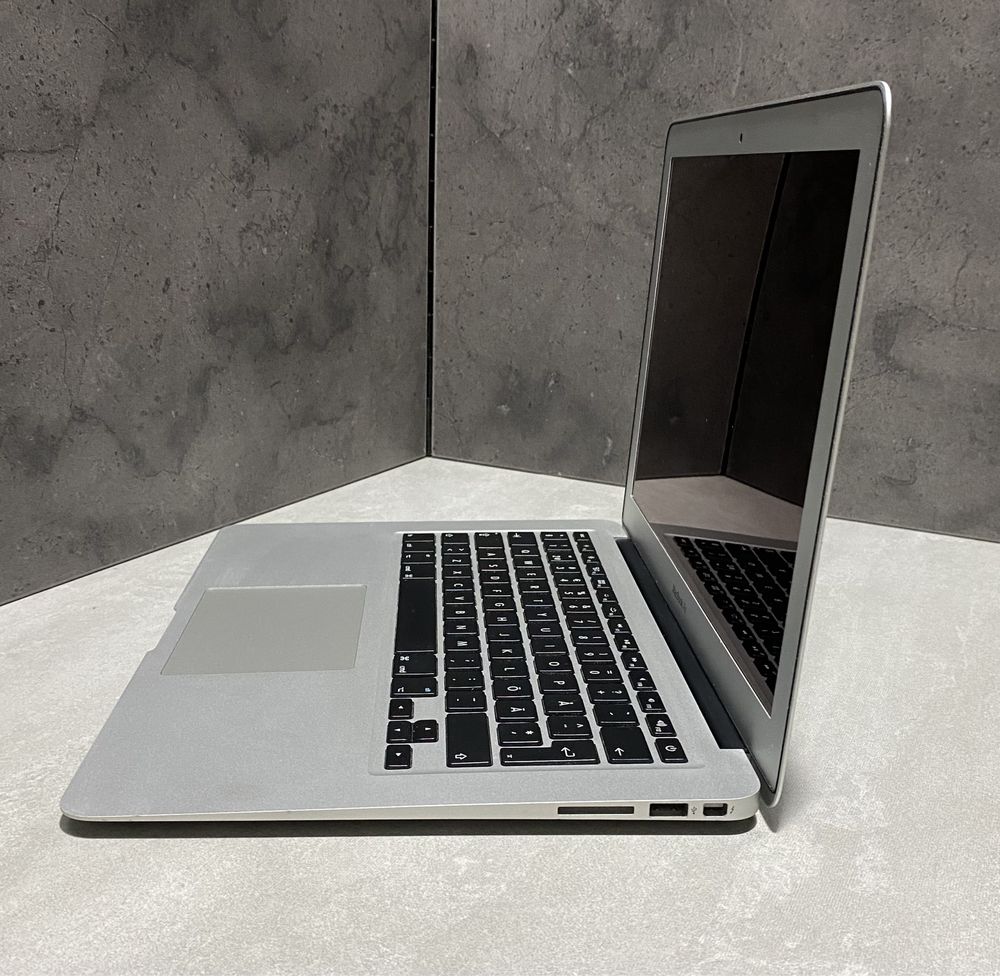 Ноутбук MacBook A1369 13.3" на запчастини! N2867