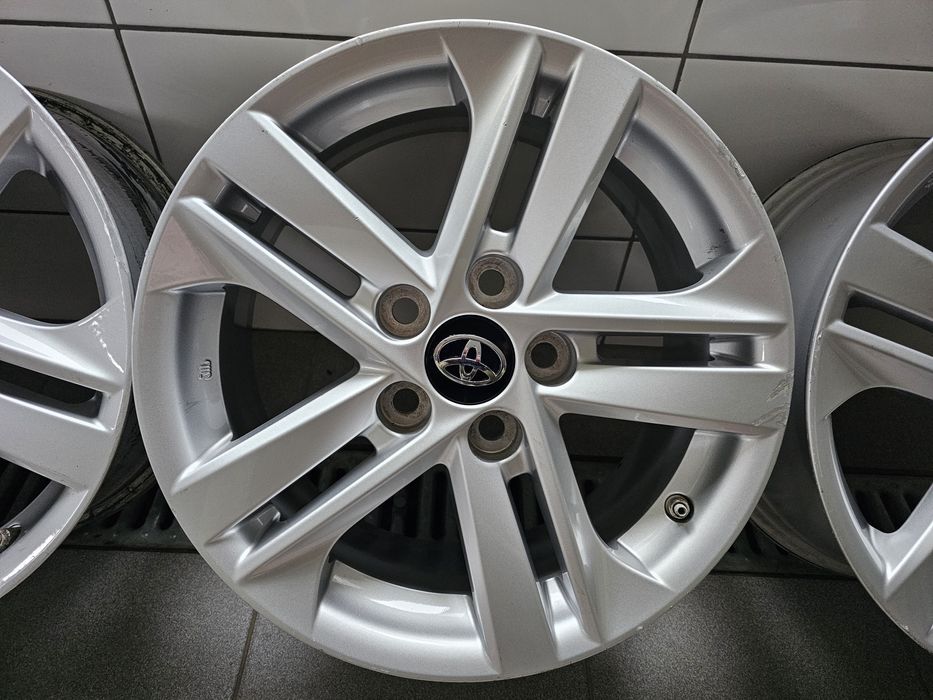 Alufelgi 16 5x114,3+czujniki Toyota Auris Corolla Verso Avensis Rav4