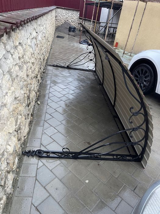 Продам дашок (козирок навіс) над дверима