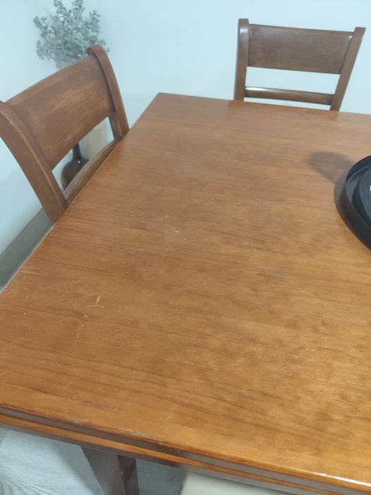 Mesa cerejeira com 6 cadeiras