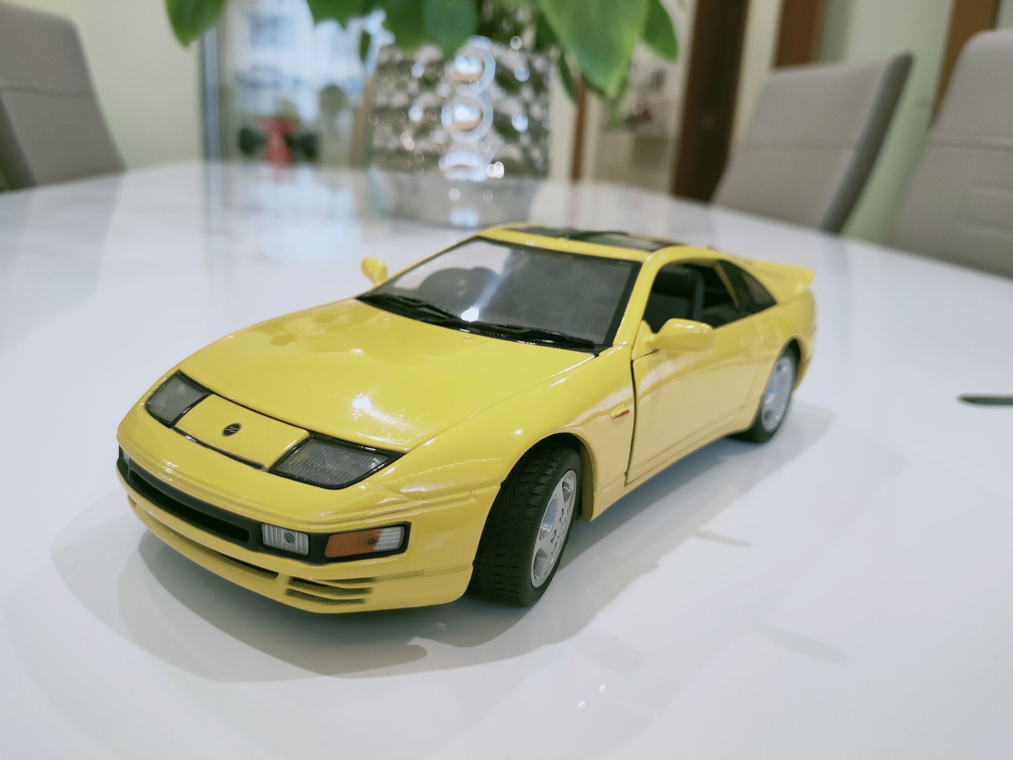 Nissan 300ZX 1:18 Kyosho