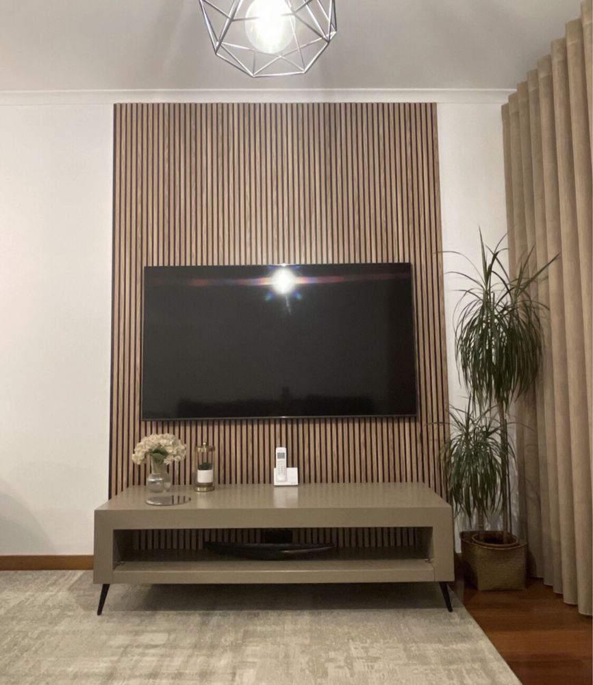 Movel TV madeira maciça