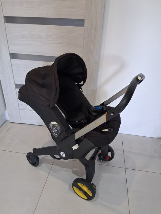 Jeżdzący fotelik samochodowy 3w1