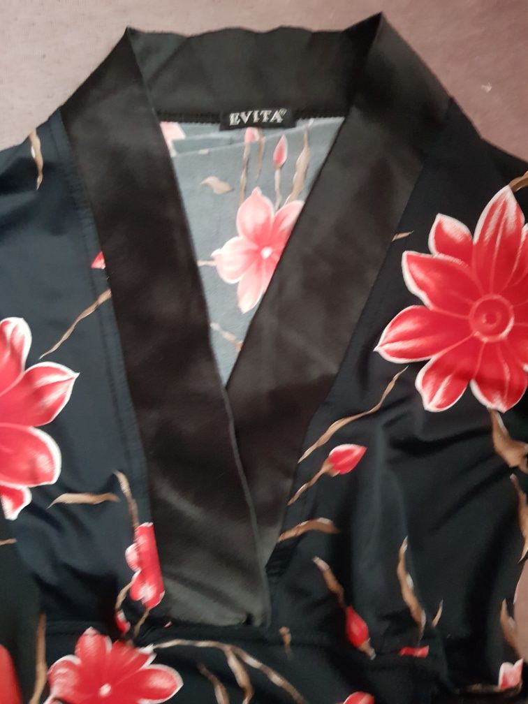 Bluzka w kwiaty styl orientalny