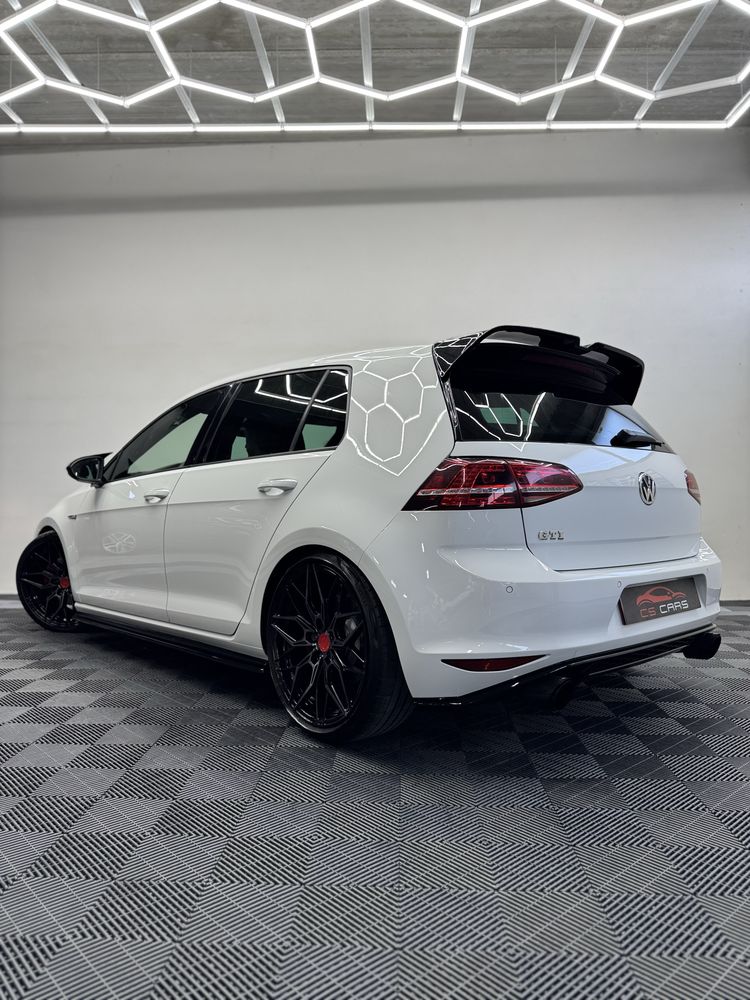VOLKSWAGEN GOLF 7 GTI
