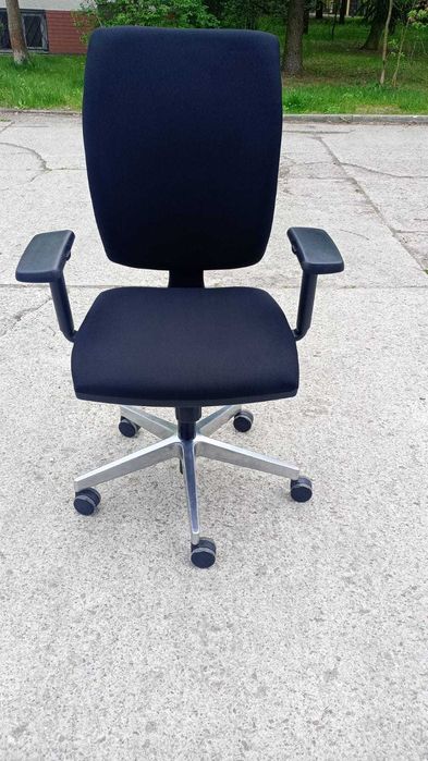 Fotel biurowy RIM czarny fotele krzesła biurowe obrotowe do biur domu