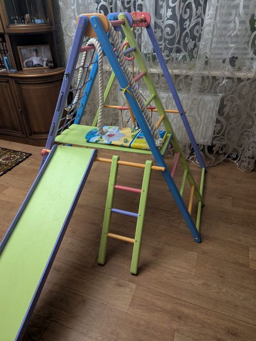 Ігровий складний спортивний куточок Кроша кольоровий