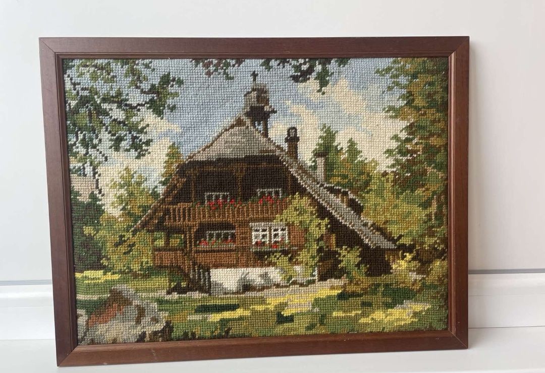 Продам картины вышитые вручную.