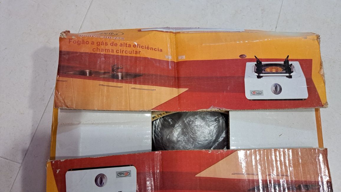 Fogão portátil com bilha