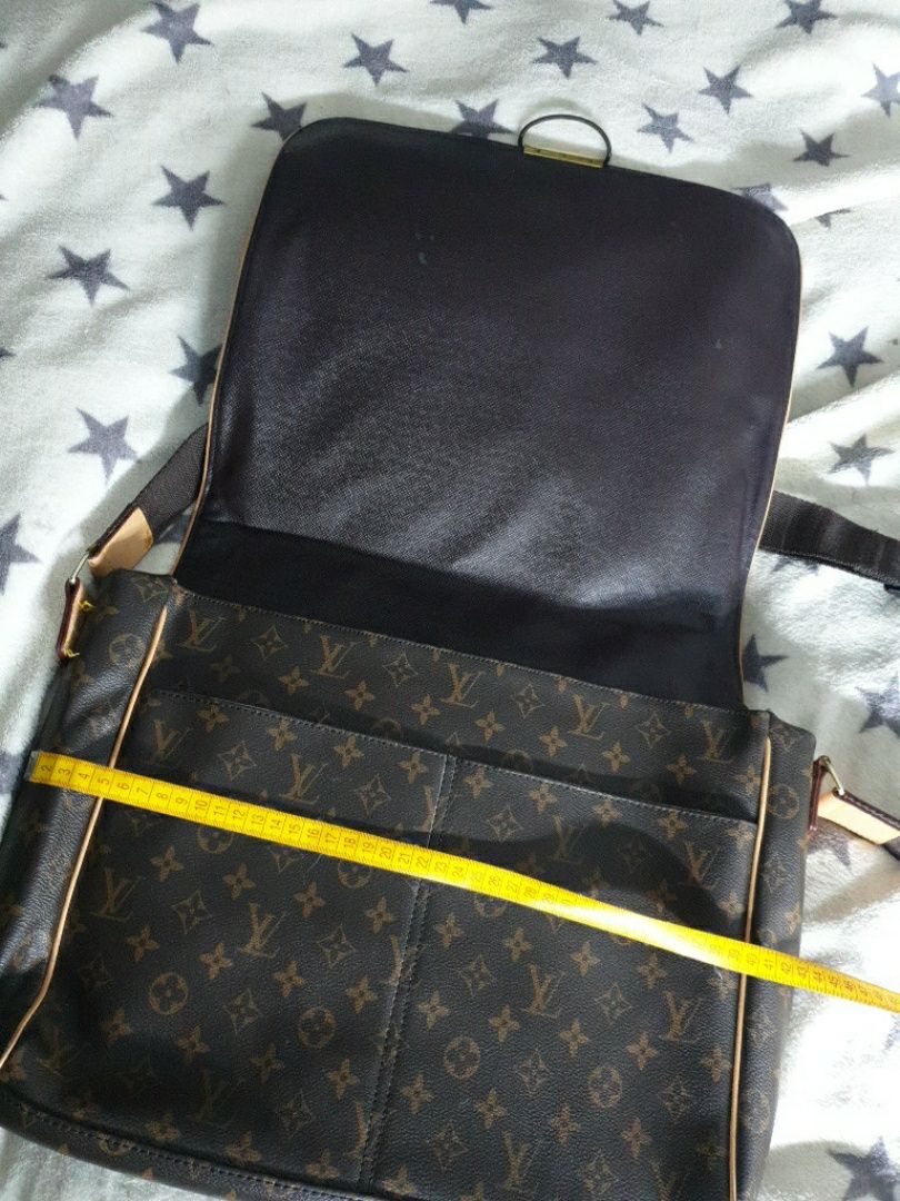 Louis Vuitton портфель