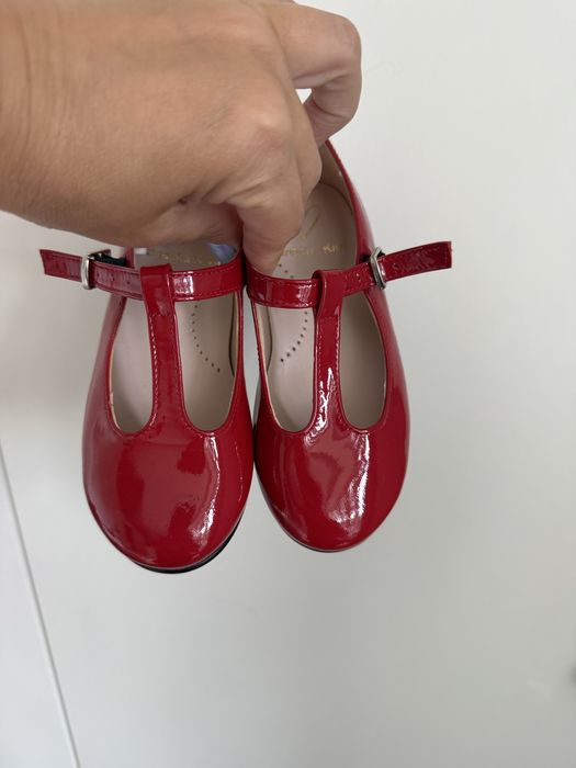 Стильні шикарні шкіряні дитячі туфлі червоні, р 26, Англія