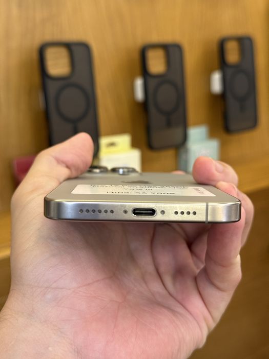 iPhone 16 Pro Max 256gb Natural ідел 1 рік гарантія