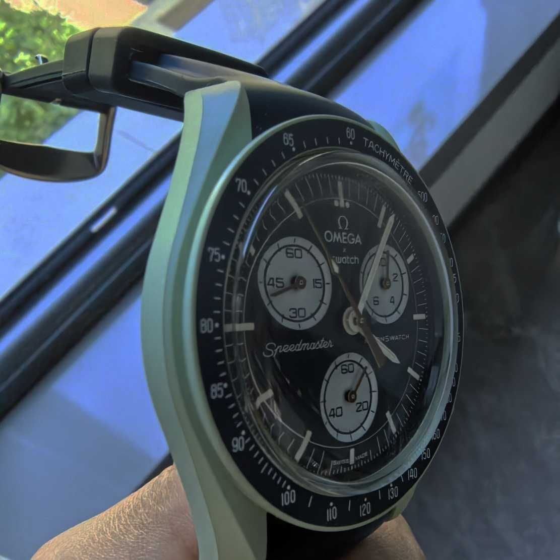 Omega x Swatch Ziemia SO33G100 - świetny stan, gotowy