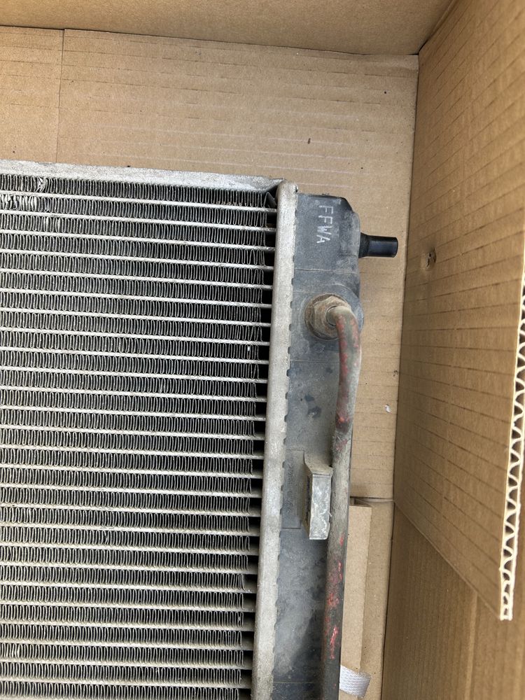 Радиатор охлаждения двигателя на Hyundai Getz