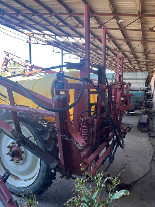 Обприскувач причіпний Hardi (18 м.)