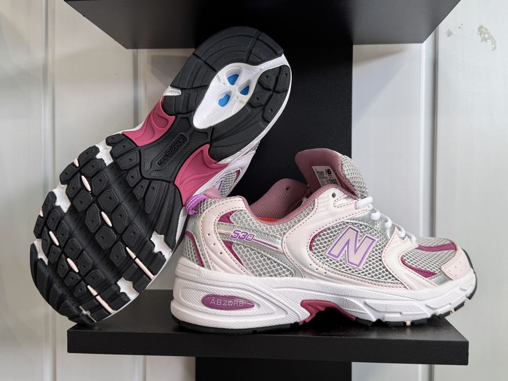 Жіночі кросівки New Balance 530