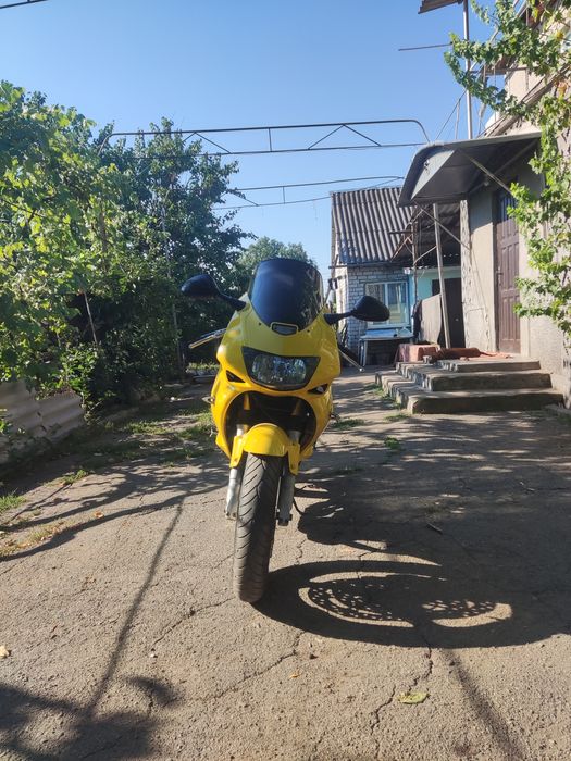 Продам vtr 1000 f