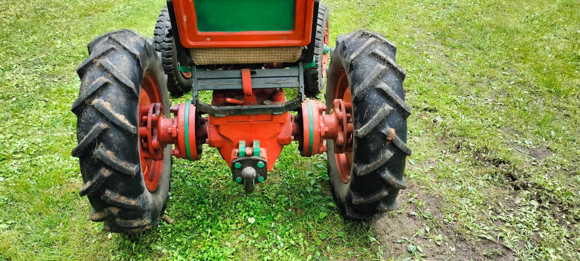 Traktorek przerobiony z bungartz jednoosiowego.Diesel.
