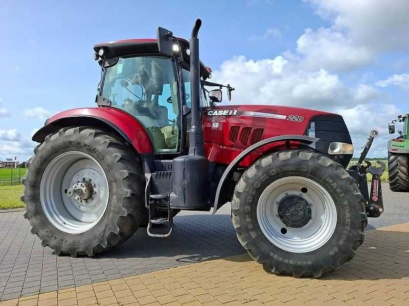 Трактор Case IH Puma 220
