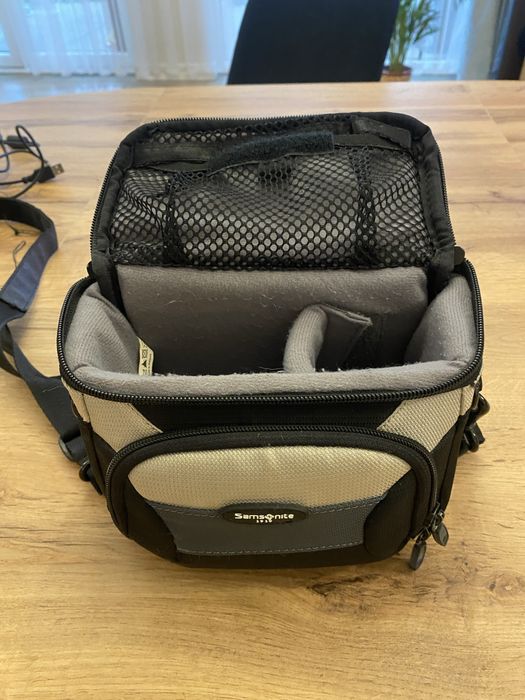 Aparat nikon 1 j1 + obiektyw 30-110 + torba samsonite , kabel instrikc