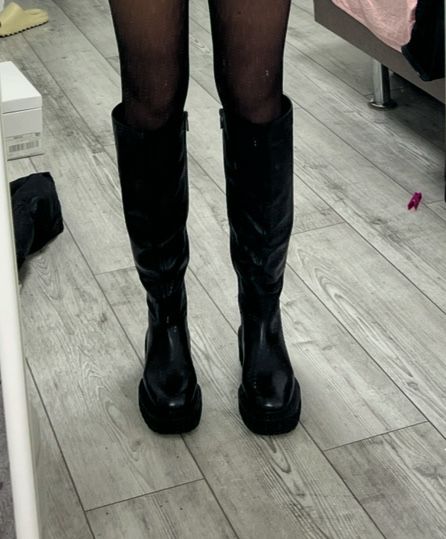 Чоботи ботфорди estro