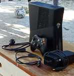 Xbox com uma caixa de jogos também estou a aceitar trocas