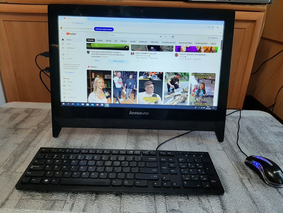 Sprzedam lenovo 19 5 cale led ma wbudiwane glosniki 3xusb hdmi blutu