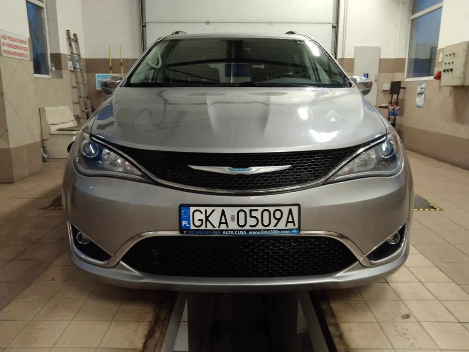 Chrysler Pacifica Limited = panorama ,fotele skóra grzane i wentyl. zdalne odp. Xenon