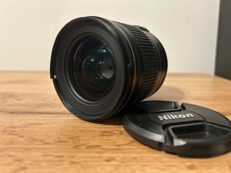Nikon Nikkor 28mm 1.8 fix