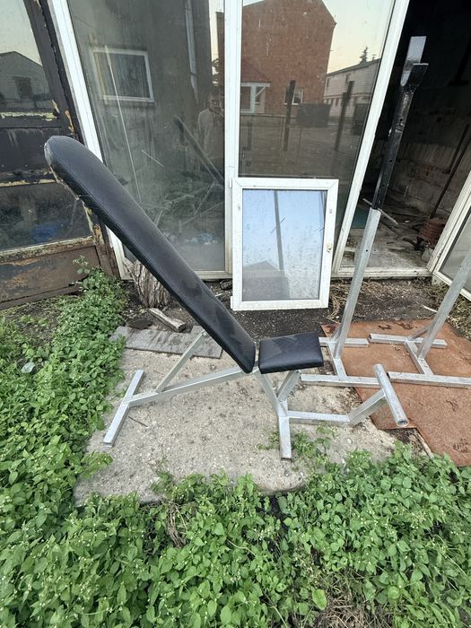 Ławka do ćeiczen i stojaki