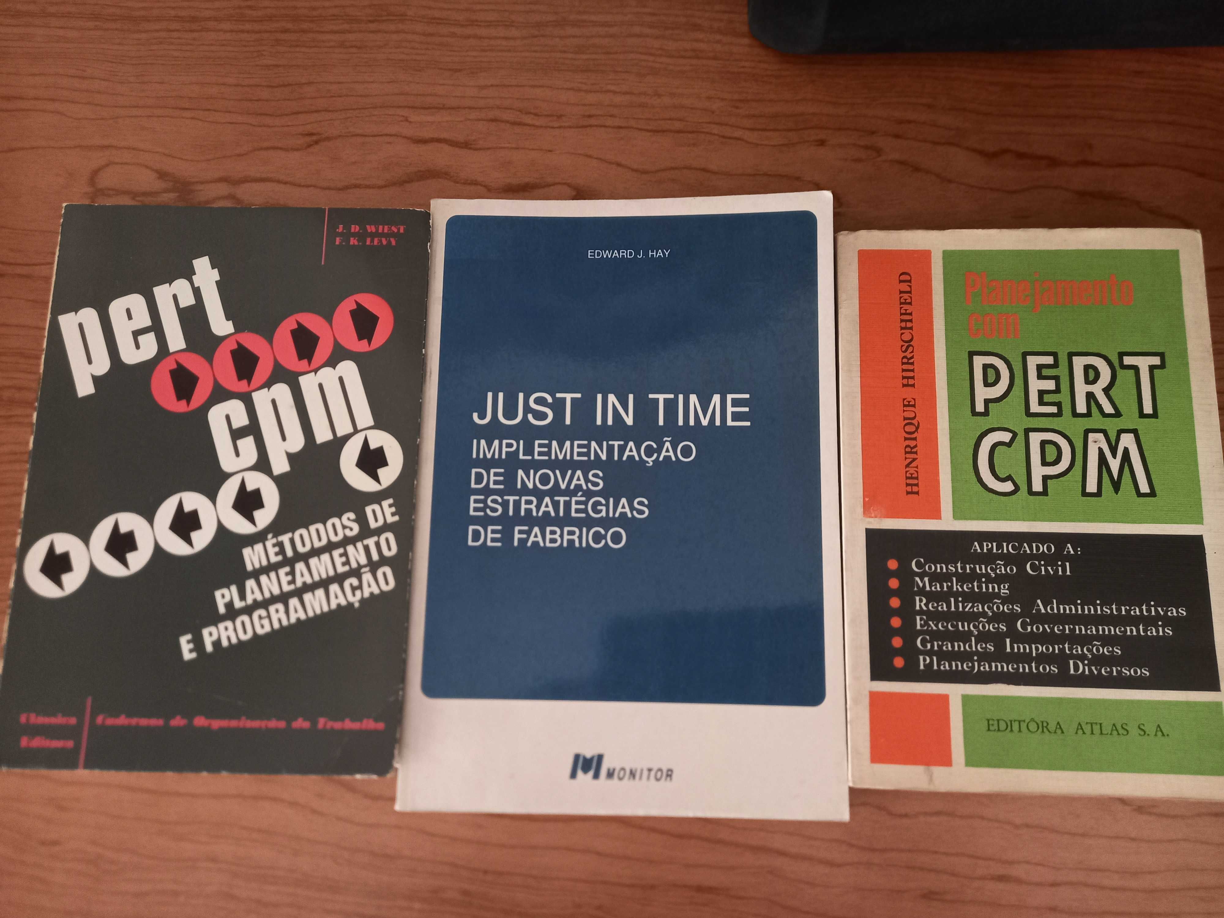três livros sobre gestão da produção  PERT e CPM Just In Time baratos