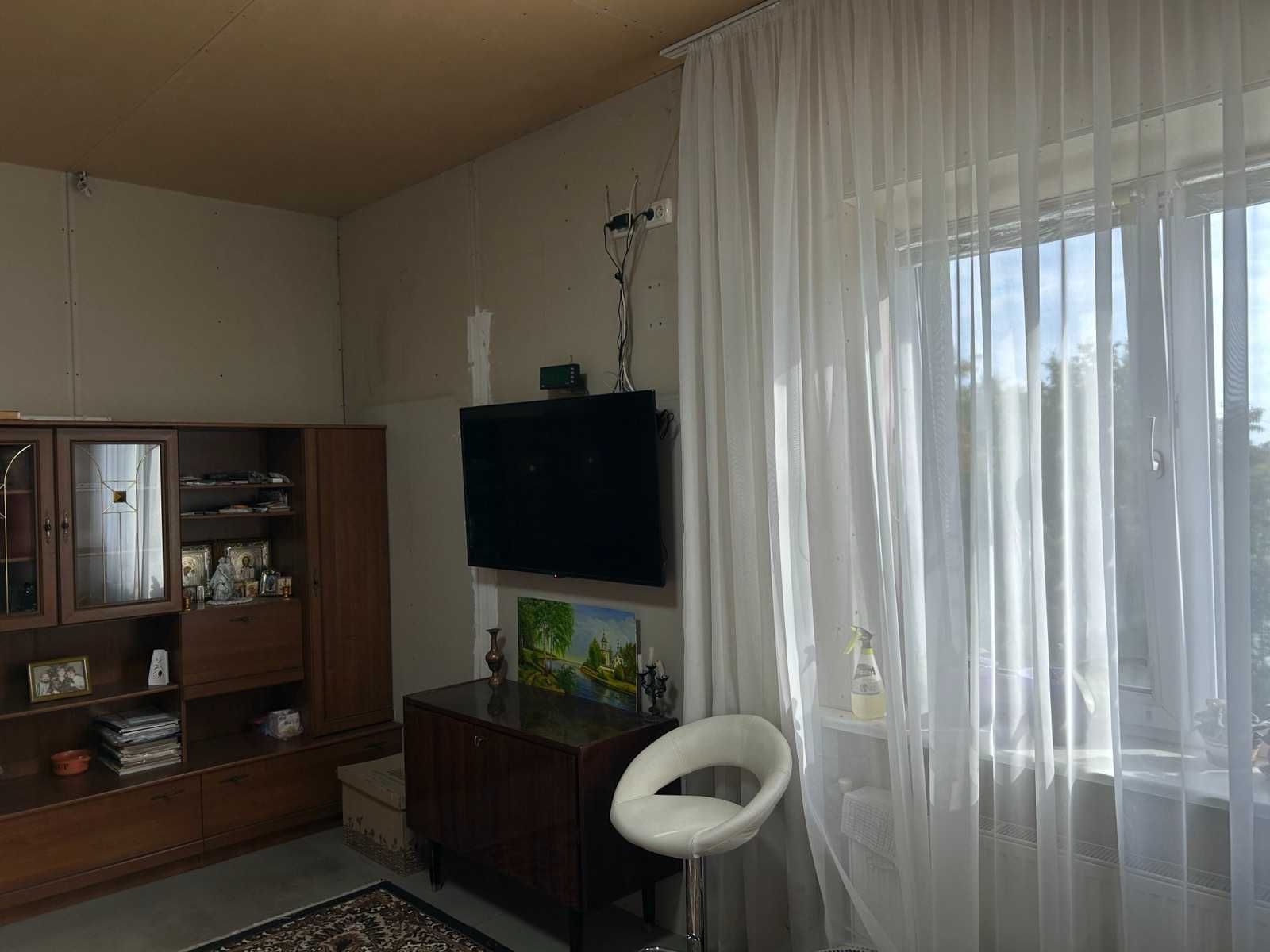 Продам  дом-Краснополье в 2 этажа +12 соток земли, по разумной цене!