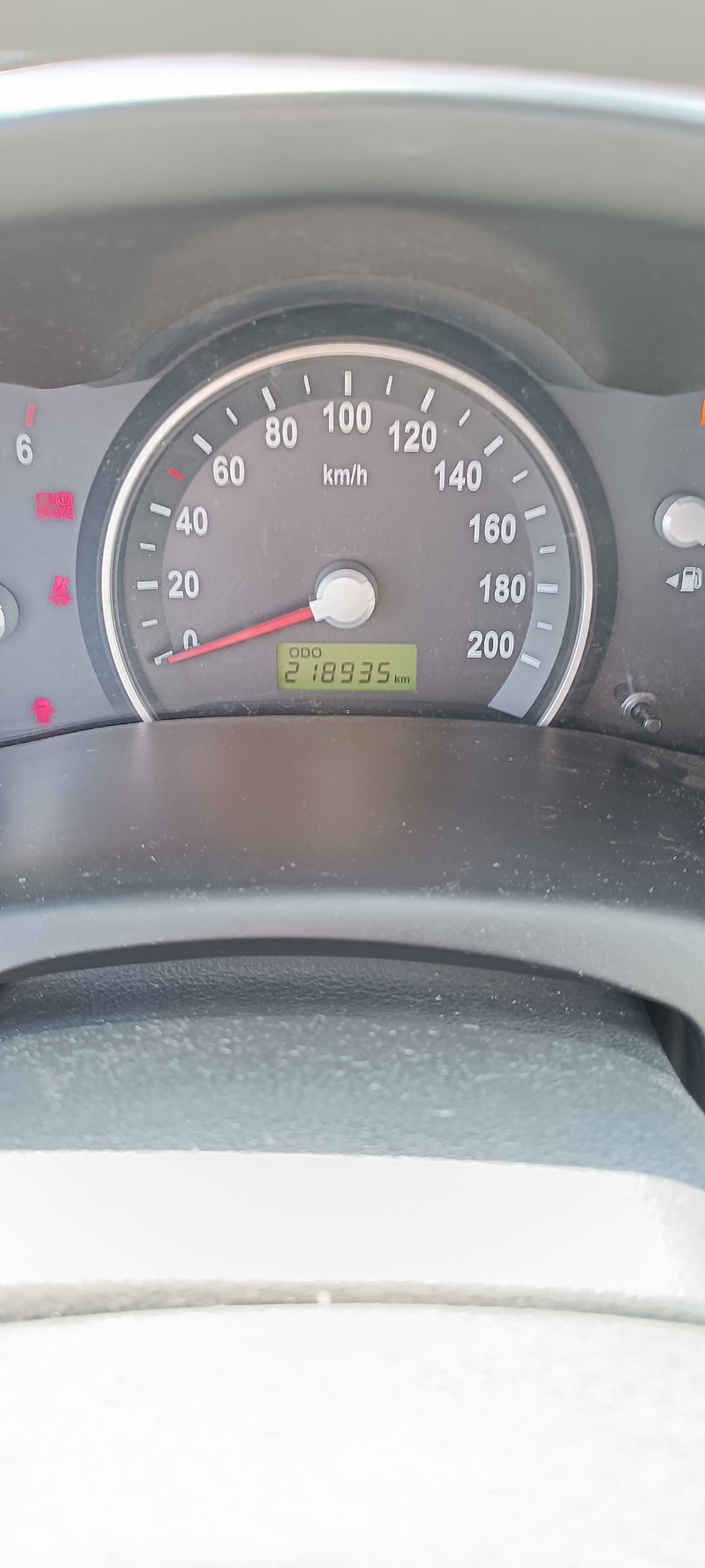 Kia Carnival van / mini-kamper