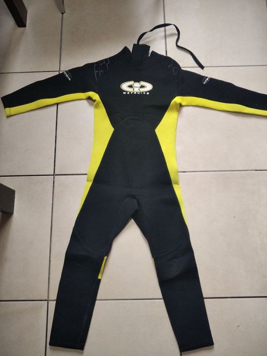 продам набор гидрокостюмов