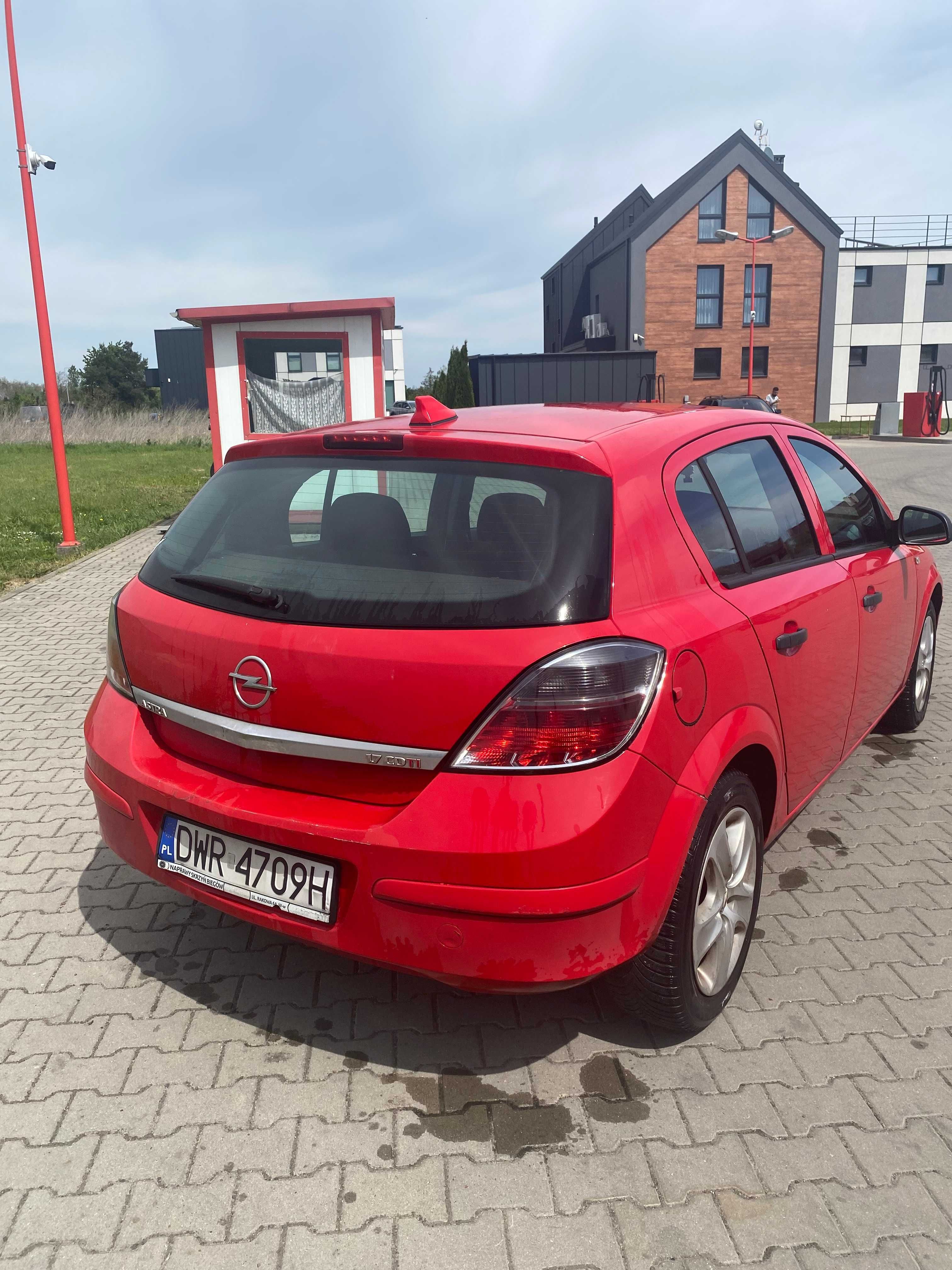 Opel Astra H HB 1.7 cdti 125km