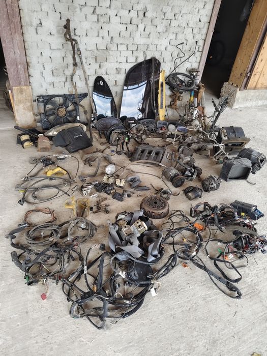 Запчастини Рено Меган 1.6бензин