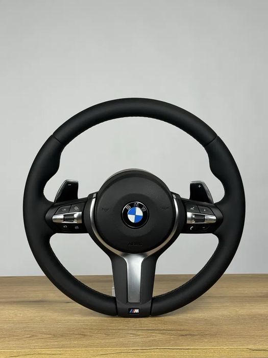 Кермо M на BMW на всю F серію з пелюстками