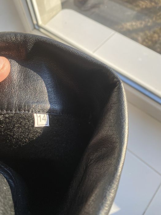 Чоботи жіночі 38р шкіряні нові