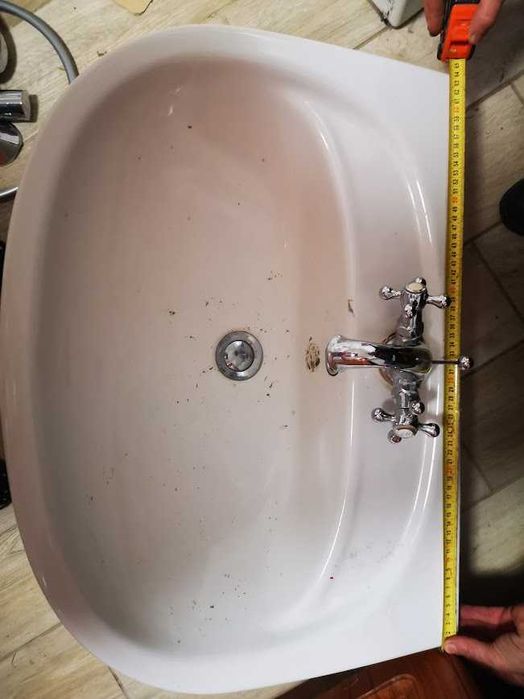 Umywalka z baterią super stan SPRZEDAM