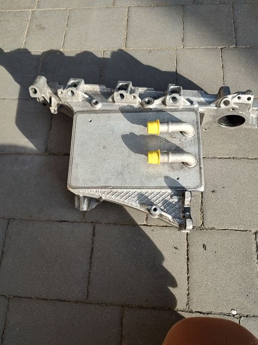Sprzedam kolektor ssący z chłodnicą
